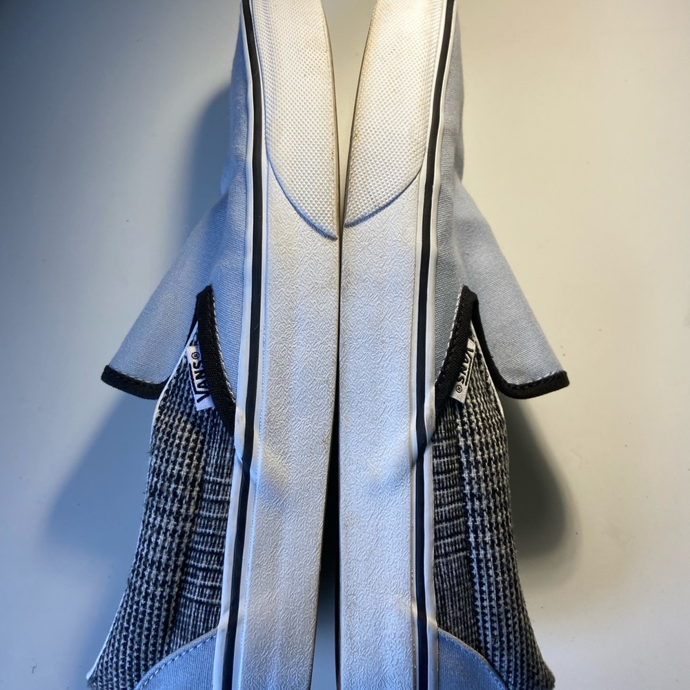 Custom Vans - image 5